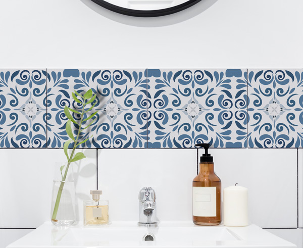 Klebefliesen für Küche und Badezimmer - Filigrane Florale Ornamente – Bild 4